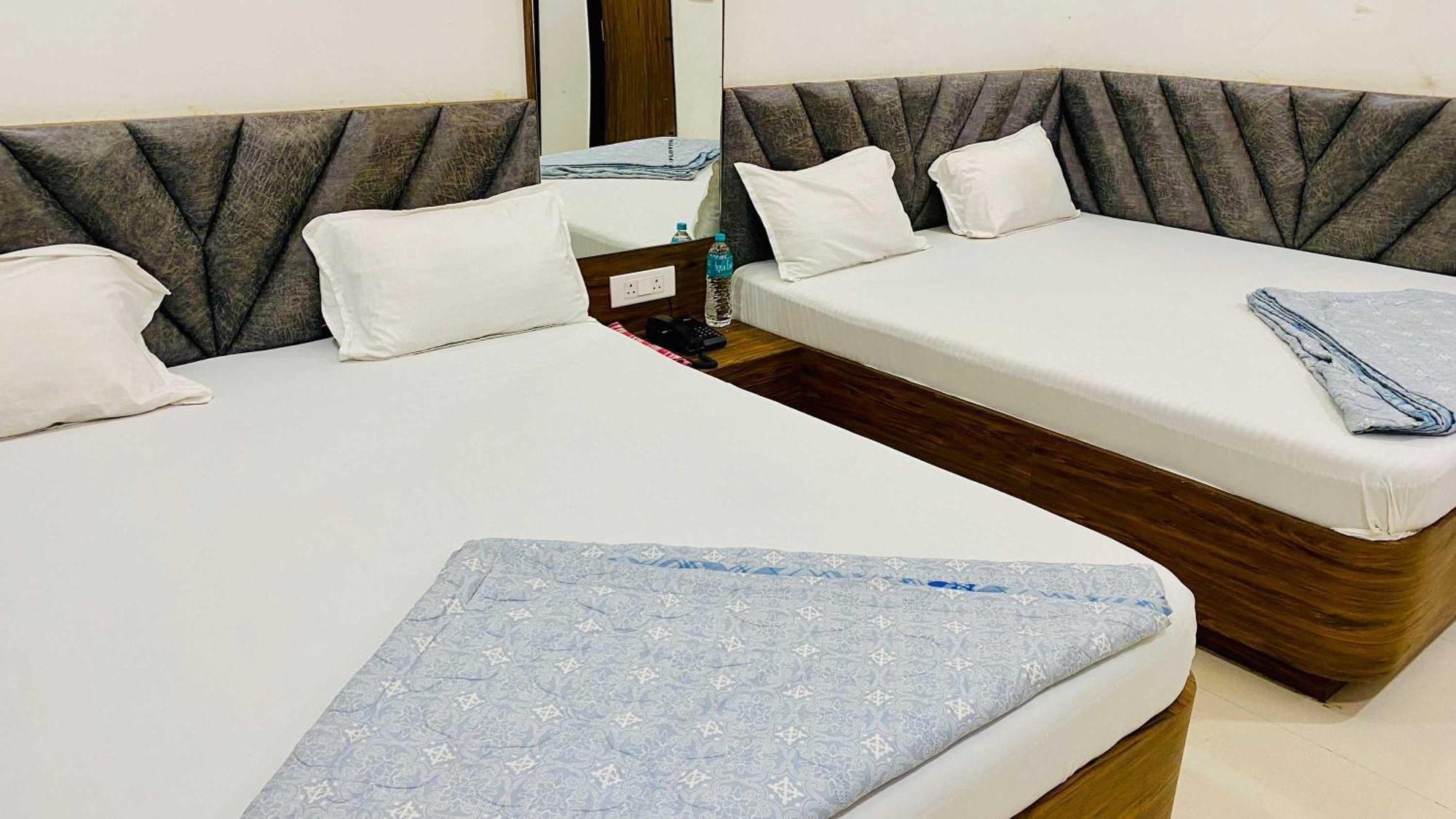 Hotel Gayatri Palace Godarpura Kültér fotó