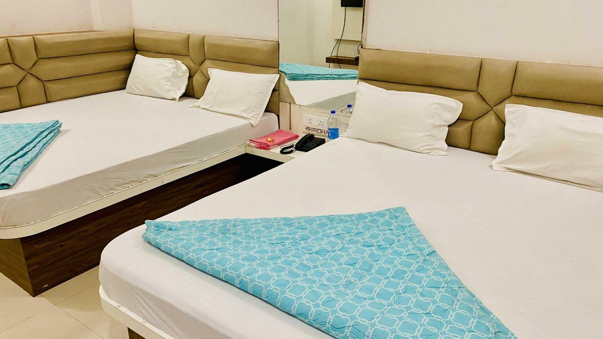 Hotel Gayatri Palace Godarpura Kültér fotó